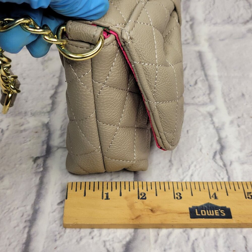 Betsey Johnson Womens Crossbody Bag Gray Quilted Diamonds 3D Floral Strap Beauti - Picture 9 of 16